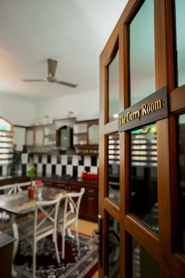 Parudeesa - Heavenly- Luxurious Palace Look-Near Cbd - Kerala - India With Breakfast Kaladi Ngoại thất bức ảnh