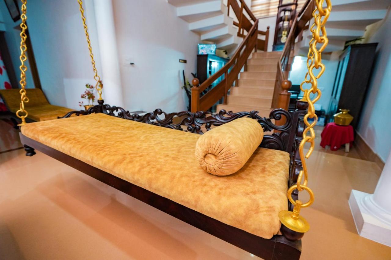 Parudeesa - Heavenly- Luxurious Palace Look-Near Cbd - Kerala - India With Breakfast Kaladi Ngoại thất bức ảnh