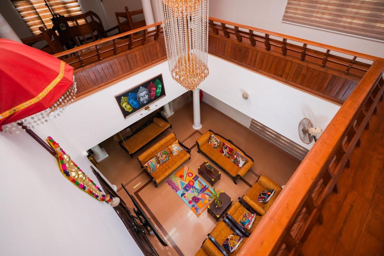 Parudeesa - Heavenly- Luxurious Palace Look-Near Cbd - Kerala - India With Breakfast Kaladi Ngoại thất bức ảnh