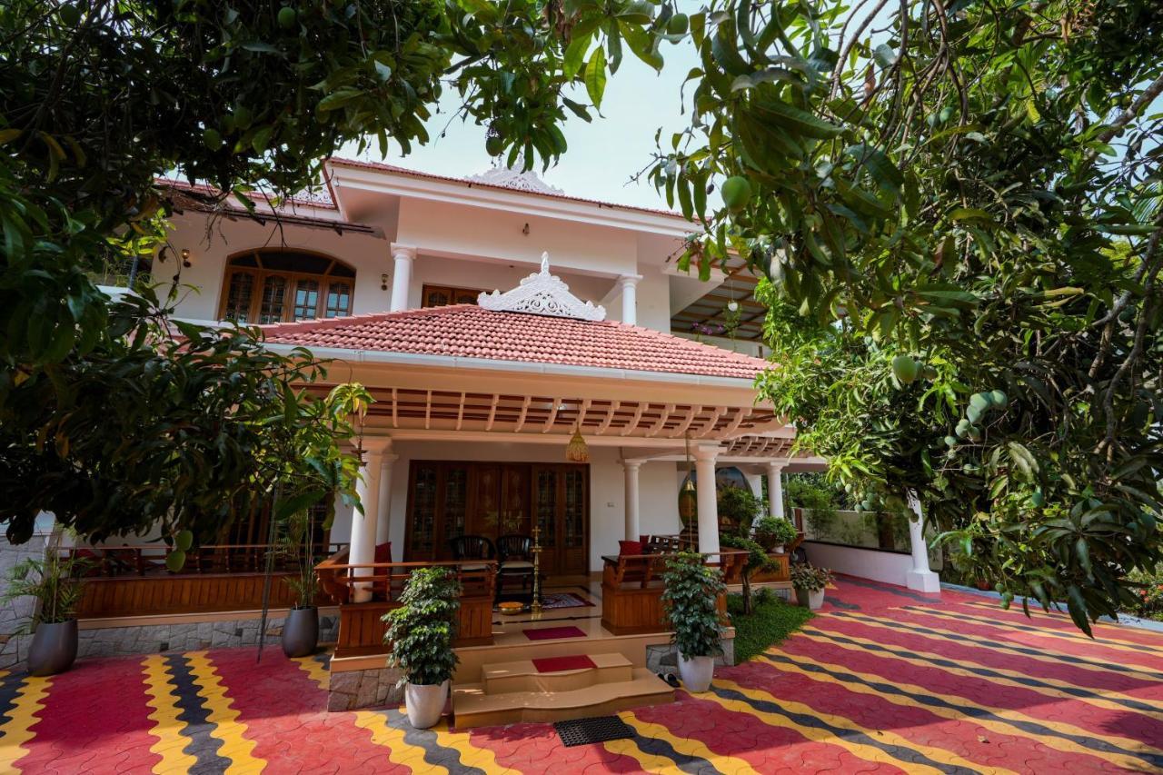 Parudeesa - Heavenly- Luxurious Palace Look-Near Cbd - Kerala - India With Breakfast Kaladi Ngoại thất bức ảnh
