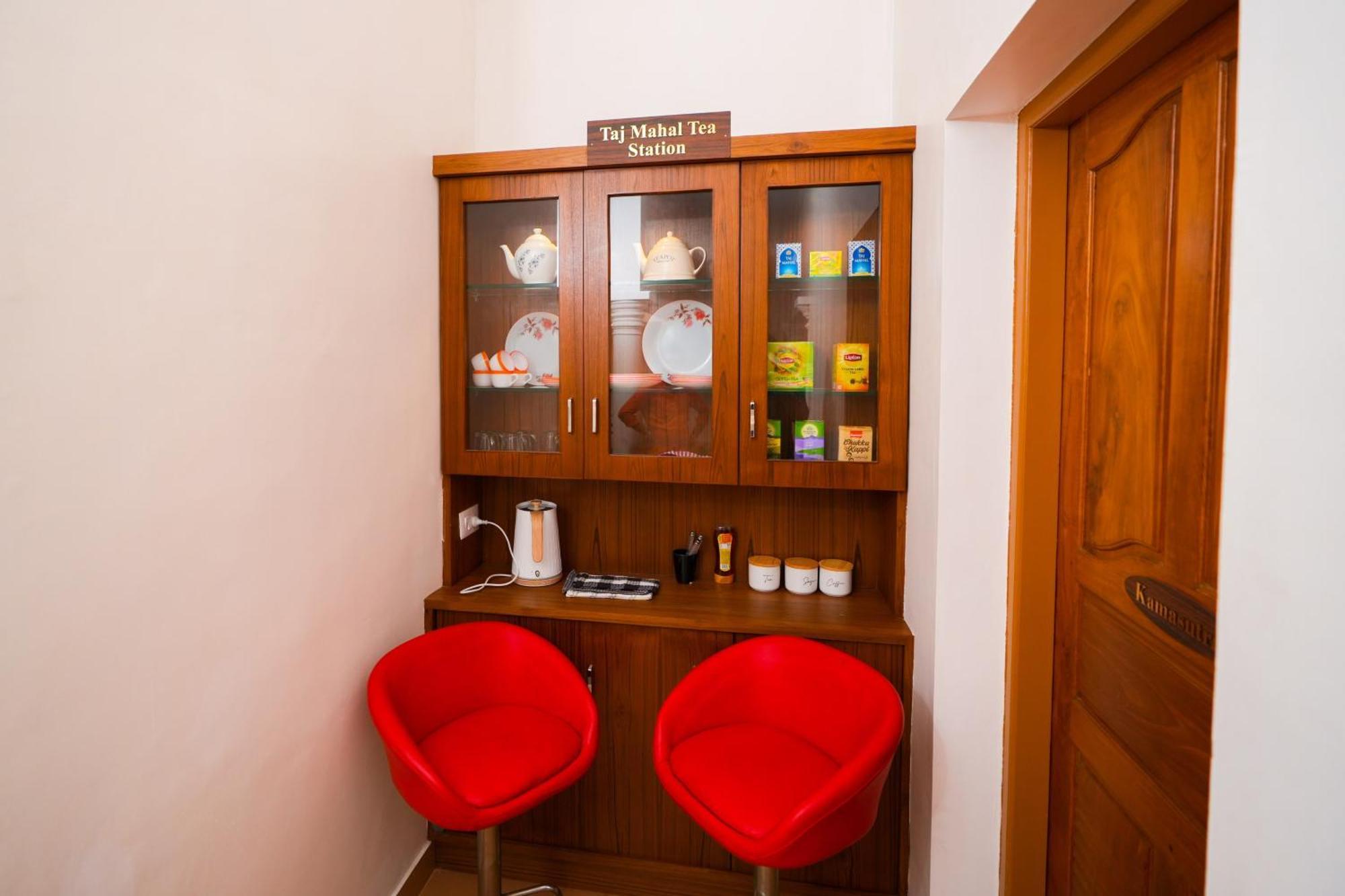 Parudeesa - Heavenly- Luxurious Palace Look-Near Cbd - Kerala - India With Breakfast Kaladi Ngoại thất bức ảnh