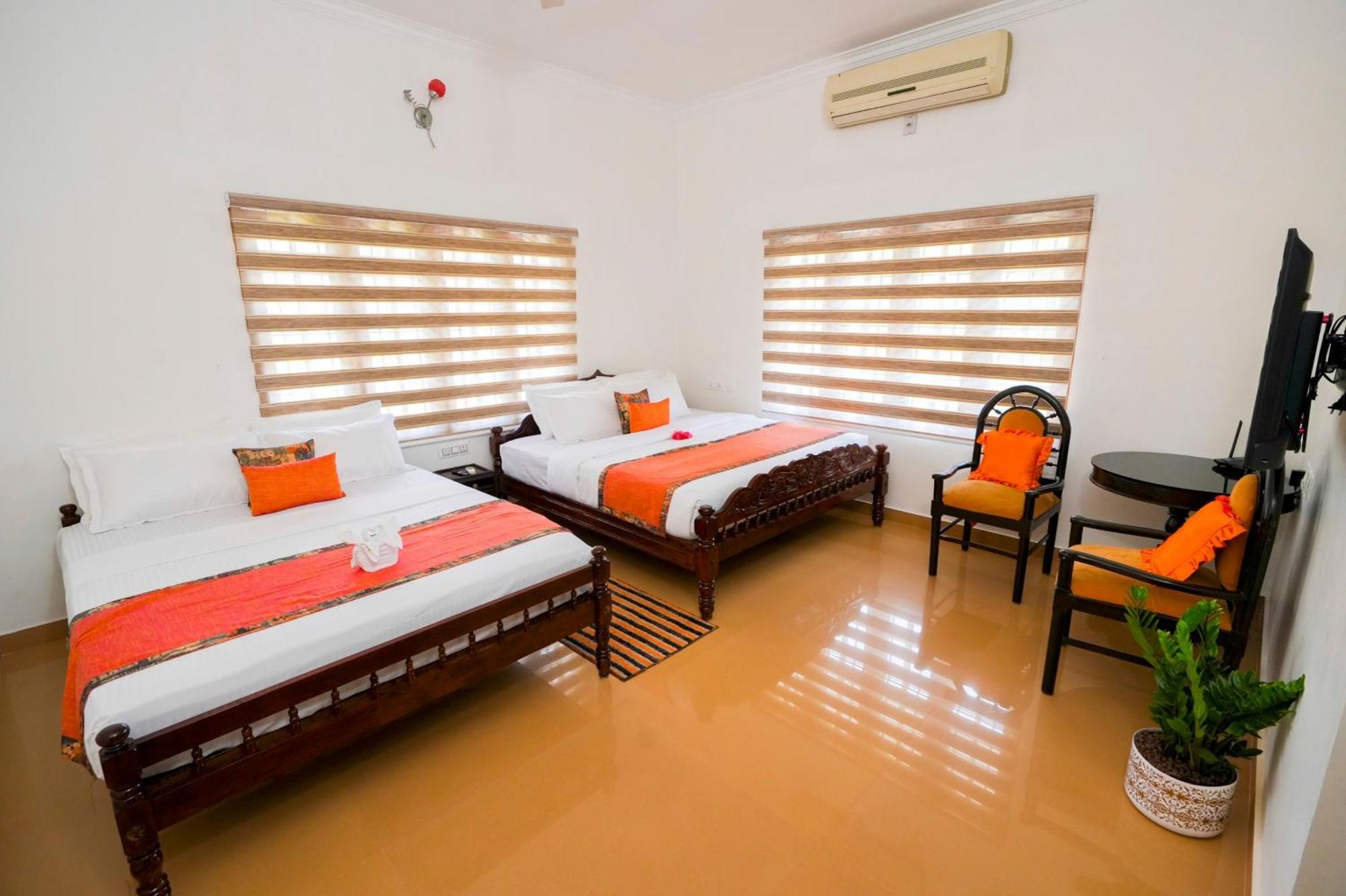 Parudeesa - Heavenly- Luxurious Palace Look-Near Cbd - Kerala - India With Breakfast Kaladi Phòng bức ảnh