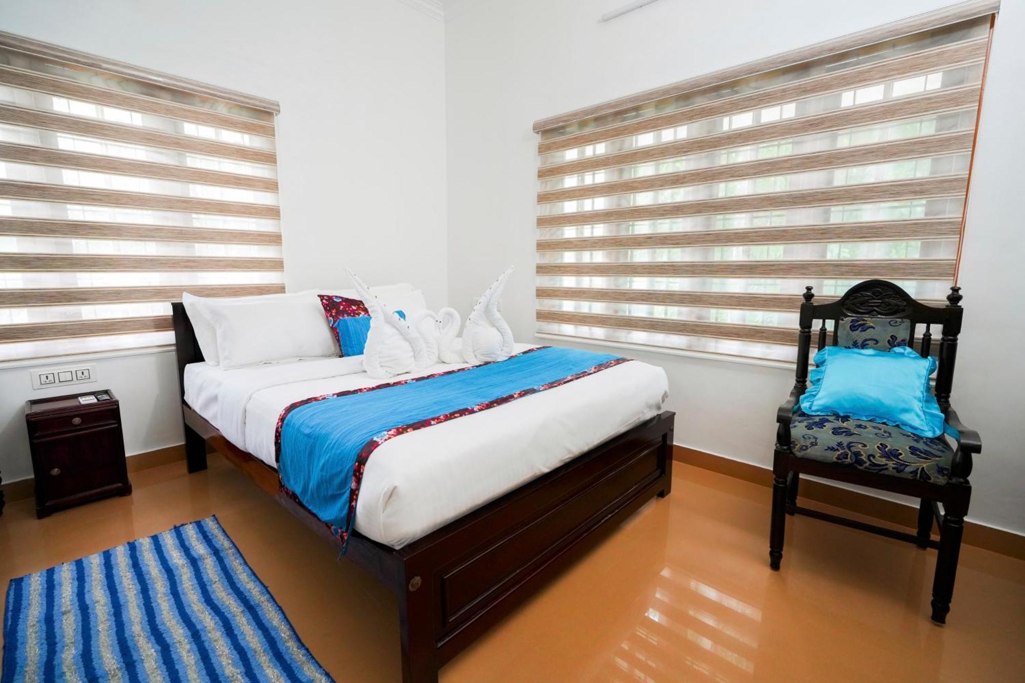 Parudeesa - Heavenly- Luxurious Palace Look-Near Cbd - Kerala - India With Breakfast Kaladi Phòng bức ảnh